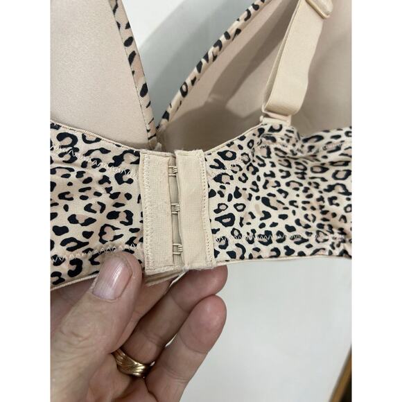 Playtex Secrets Plunge Underwire Bra Size 40DD Style 4139 Leopard MobWife - Picture 6 of 8